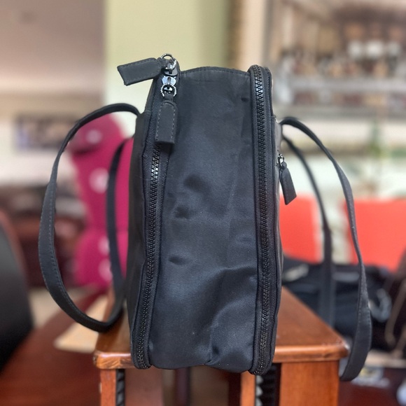 Kenneth Cole Reaction Office/Travel bag in polyester. - Picture 3 of 9